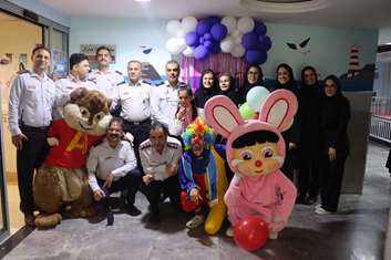 گرامیداشت روز جهانی کودک در بخش‌های بستری بیمارستان